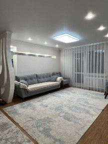 Продам 4-комнатную квартиру в районе Затона