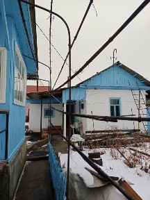 Продаётся дом большой и тёплый.