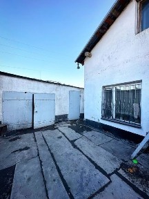 Продам 4х комнатный дом в центре