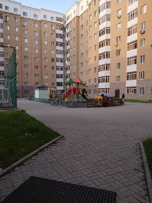 2-комнатная квартира в центре левого берега