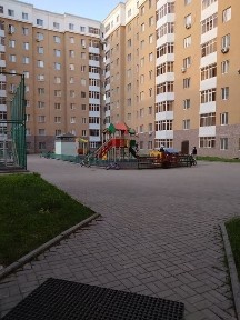 2-комнатная квартира в центре левого берега