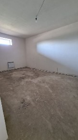 Сдам в аренду цокольный этаж