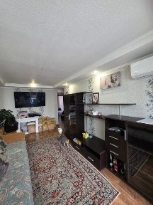 3х комнатная квартира на 2 этаже, Коммонавтов, 17