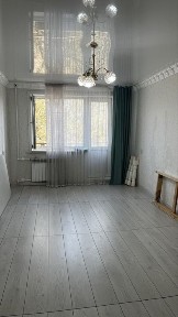 Срочно! Продам 2-х комнатную квартиру в центре города.