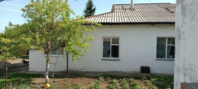 Продам дом в п. Глубокое