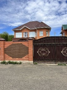 Продам 3-х уров. коттедж 600 м2 12 соток в парке Кирова
