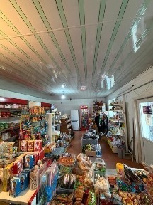 Продам магазин проходимость высокий