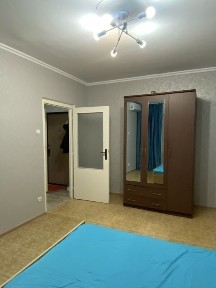 Сдам 1 ком кв 5 микр 16 дом 2 этаж
