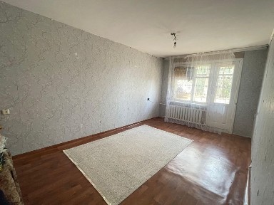 Продам 2 комн. кв., район Универмаг