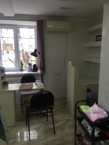 Сдам в аренду места в салоне красоты под паникюр и педикюр