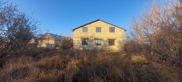 Продается недостроеный дом
