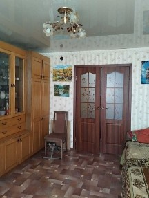 Продается теплая 2-комнатная квартира, кирпичный дом