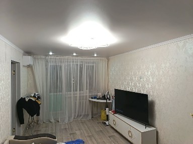Продам 2х комнатную квартиру в центре города