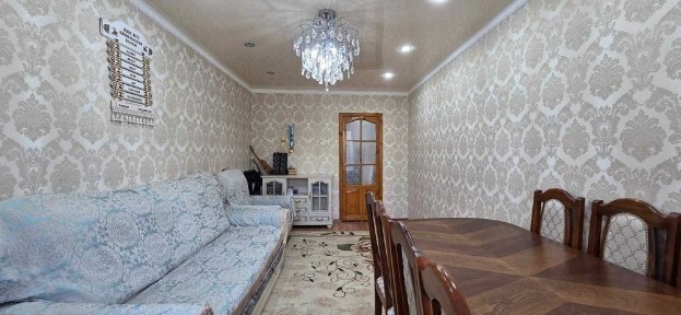 3-комнатная квартира улучшенной планировки на Горке Дружбы.