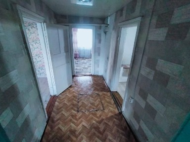 Продам 3 комнатную квартиру в доме барачного типа, с. Новомихайловка