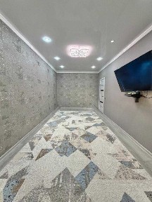 Продаётся 2-х комнатная квартира, микрорайон Строитель.