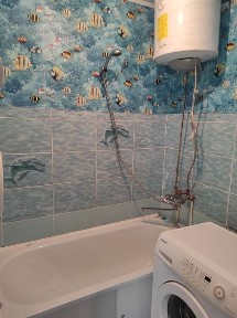 Сдам 2 х комнатную квартиру, 2мкр 75 дом, 1 этаж, солнечная сторона.