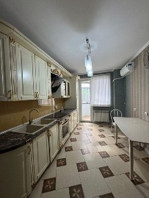 Продам 3х комнатную квартиру в 5 ом мкр