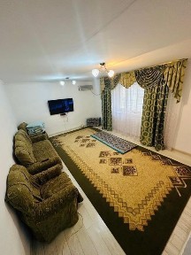 7 ауылдан 4 бөлмелі үй сатылады. Қасында бітпеген 2 қатарлы үйі бар. Жақ