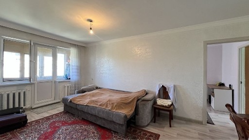 Продается 3х комнатная квартира на 4 этаже, по Абая 4, не угловая