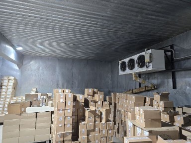 Склады под продукты, напитки, холодильники от 5°С до -18°С. Магазин. Офисы
