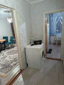 Продам полуторку по Ломановова