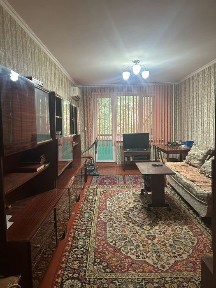 Продаётся 3х комнатная квартира в 8мкр дом 36