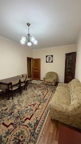 Сдаётся 2-х комнатная на Сатпаева-Розыбакиева