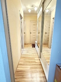 Продам квартиру, 4-х комнатную