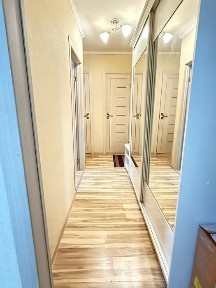Продам квартиру, 4-х комнатную