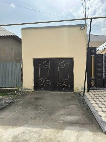 Продам или Обмен на 2комн. кварт два дома на 8 с. мкр. Кайтпас-1- 50млн.