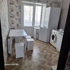 Продам 2 комнатную квартиру на 7 районе