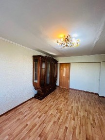 Продается улучшенная 3-комнатная квартира в мкр 5 (Самал)