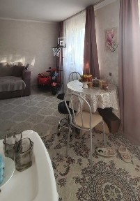 Продам трехкомнатную квартиру