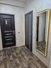 Мебелированная ЦОКОЛЬНАЯ квартира. Готовая для жизни!.
