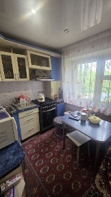 3-х комнатная квартира старой планировки район 3 гор больницы