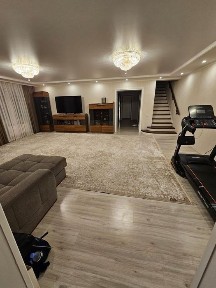 Продам дом 300 кв. м.