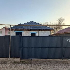 Продам дом с жилой времянкой