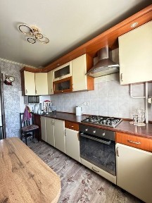 Продам 3х комн новой планировки, достык молл