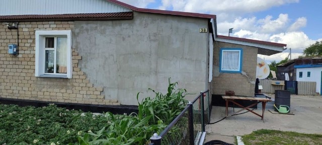 Продам дом с большим земельным участком