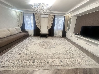 Продам 4 -ком. квартиру ( 143,5 кв. м) 4/5 этаж, Абулхаир хана 171