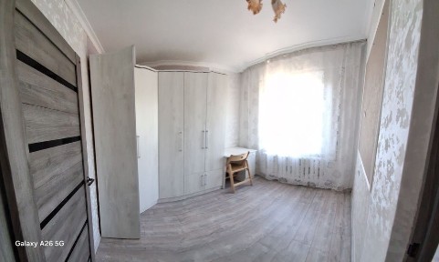 Продам трехкомнатную квартиру