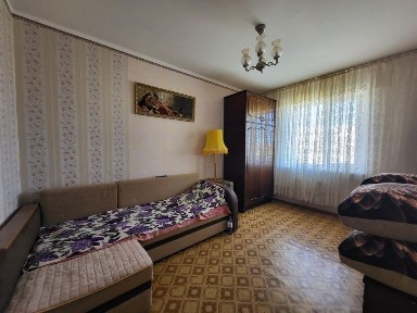 Продам 3комн квартиру по адресу 7микр 15дом