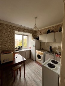 Продам 1 комнатную квартиру по ул. Торайгырова 85, район Пединститута.
