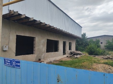 Новый дом с высокой площадью
