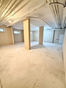 Срочно Коммерческое помещение на продажу/аренду в центре