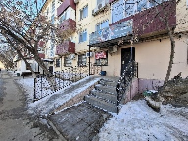 Продаётся магазин в Атырау ул. Махамбета Утемисова 118а