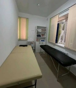 Продам коммерческое помещение в центре 12 микрорайона, 400 кв. м.