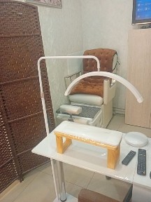 Сдаётся место для маникюра и педикюра
