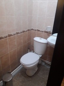 Сдам 1 ком кв кцентор командировочным горячая вода чисто уютно